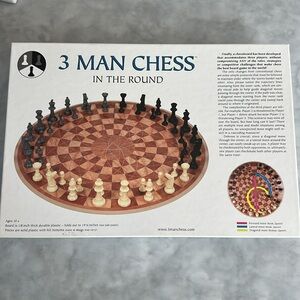 3 Man Chess ‘In The Round’ board game. Great gift for chess lovers 🎁